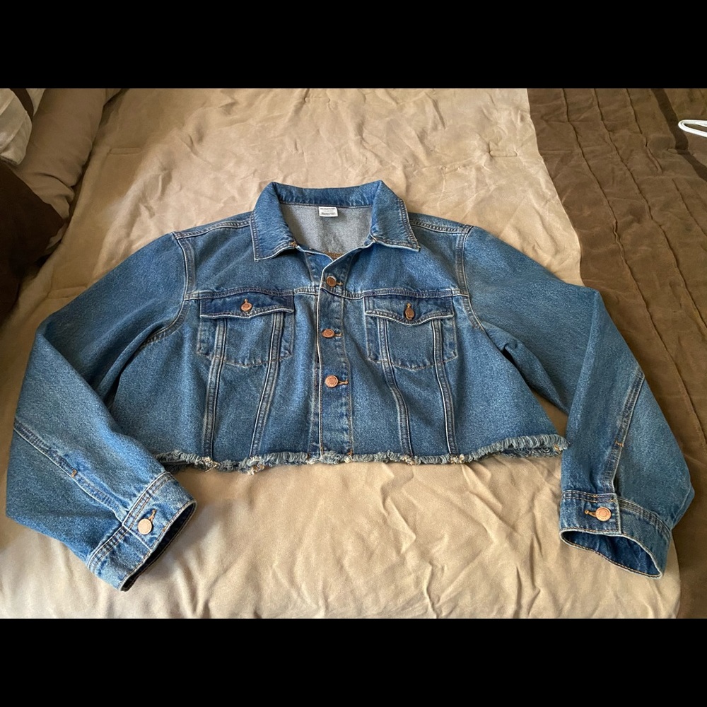 Pink crop denim jacket - Picture 3 of 3